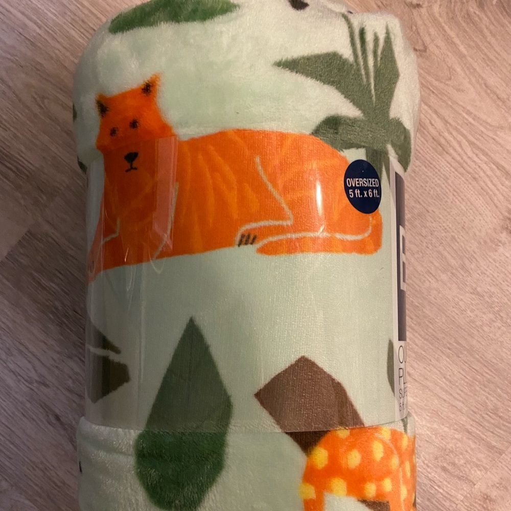 Jungle theme large blanket kids,toddler,infant blanket NWTs
